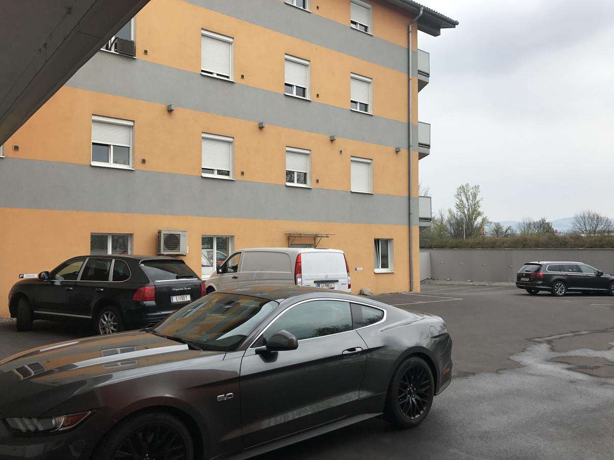 Montagehotel Living@Linz Kültér fotó